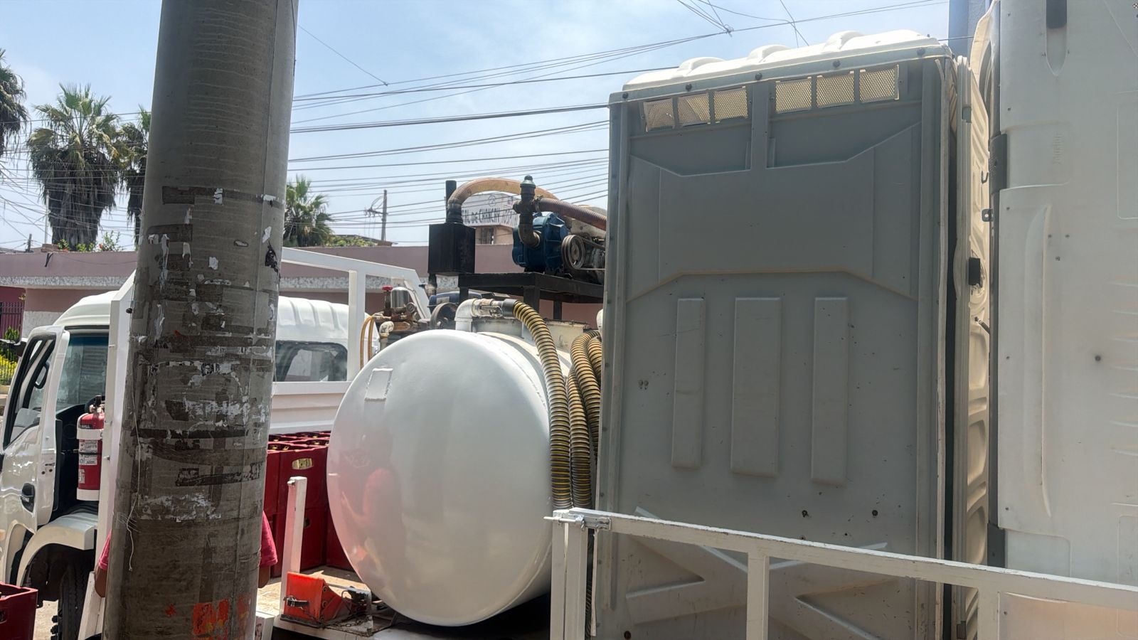 Carga de Cerveza y Baños en Evento